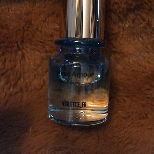 Violette _FR - Avec Amour - perfume.